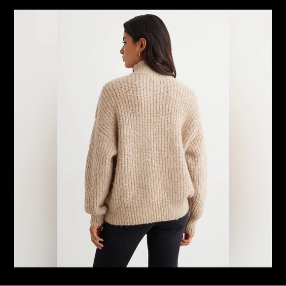 NWT Dynamite Pull Oversized Knit Sweater - Picture 9 of 10